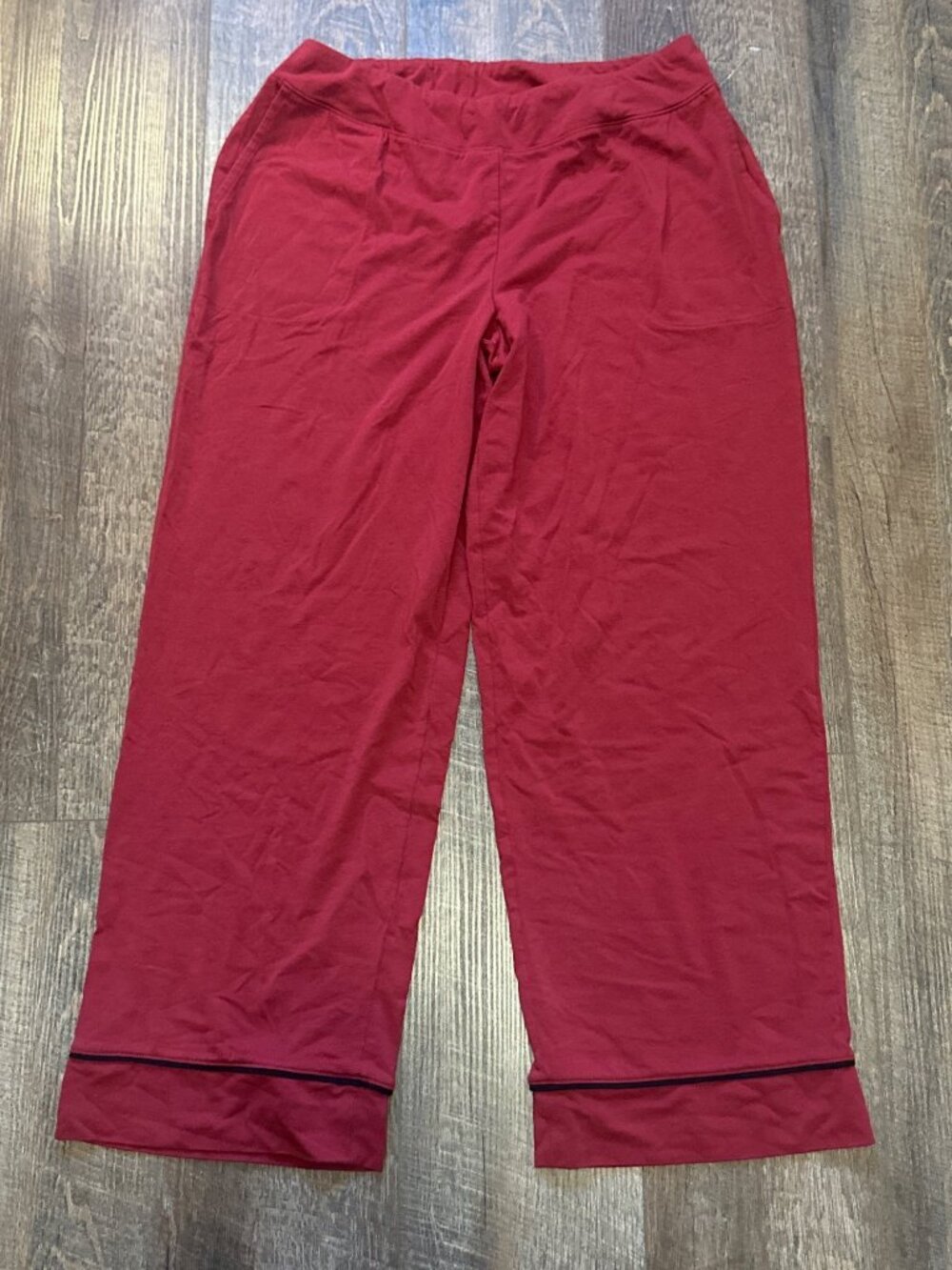 NWOT Soma Womens Red Pajama Pants Size M With Black Trim Lounge Sleepwear